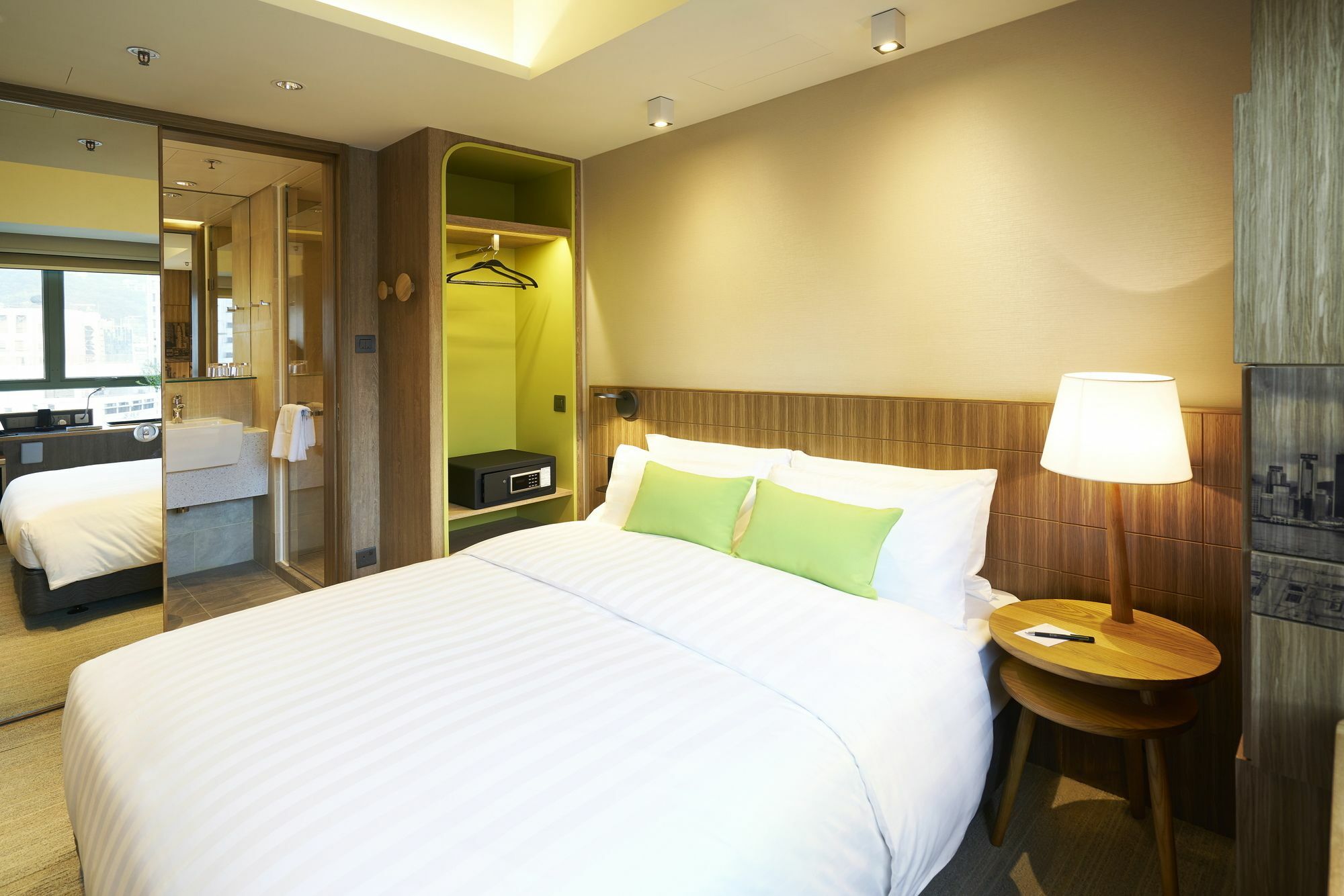 Hotel Ease Access Wan Chai Гонконг Екстер'єр фото