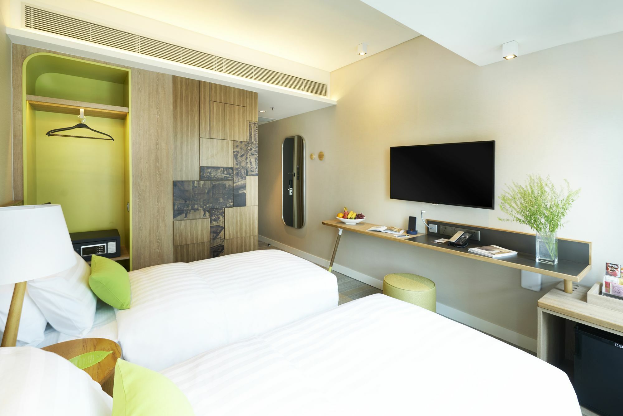 Hotel Ease Access Wan Chai Гонконг Екстер'єр фото